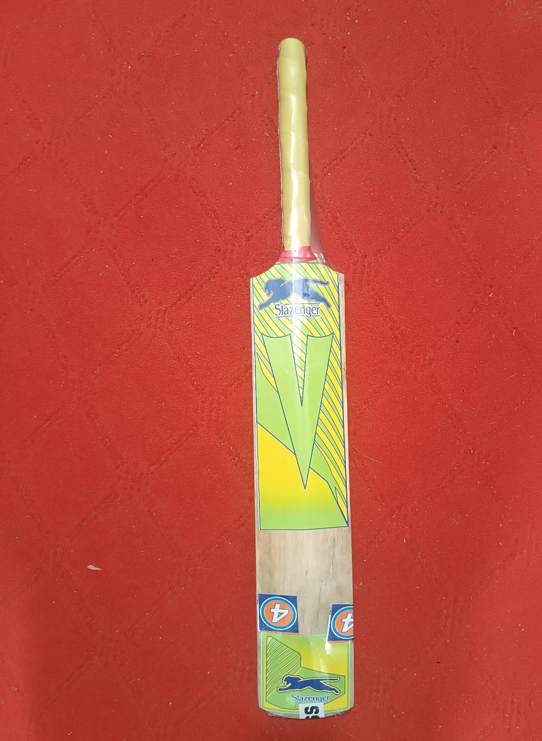 Cricket bat for kids 2-5 years