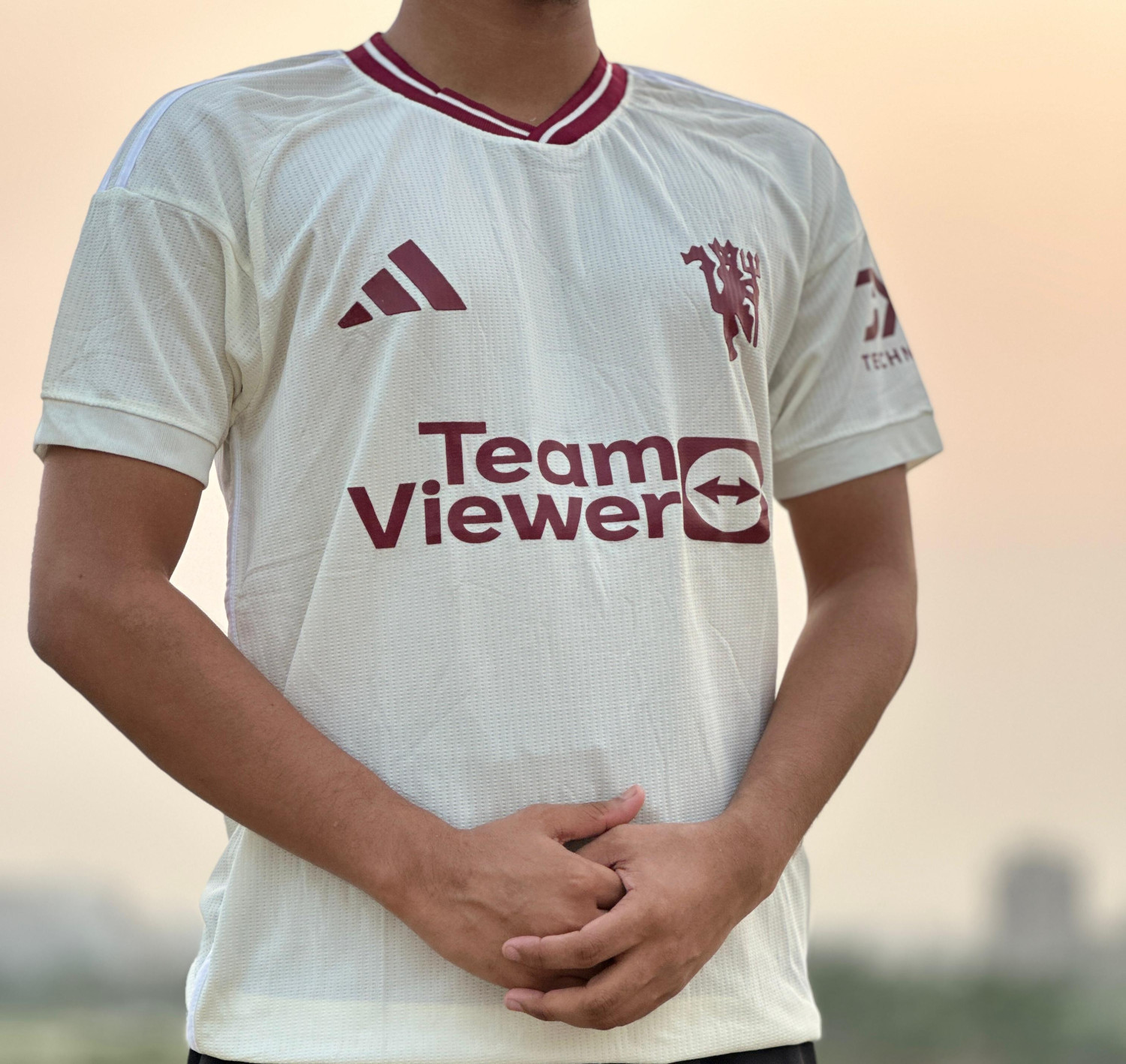 Liverpool  Away Jersey